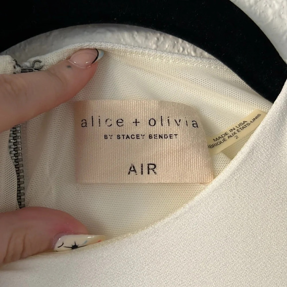 Alice + Olivia: White AIR Meya Cold Shoulder Dress Size 2 - Picture 5 of 9